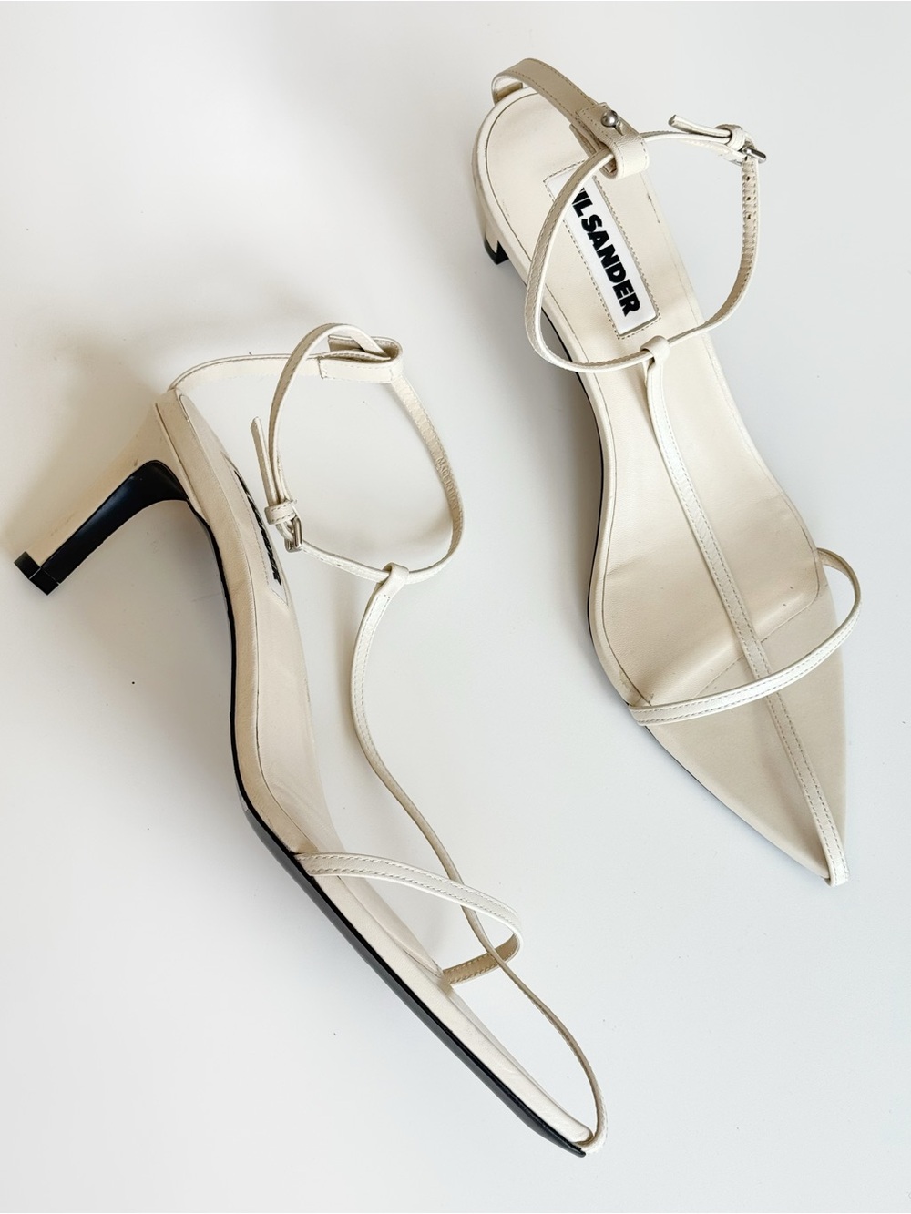 Jil Sander Leather Sandals in Cream White Kitten Heel T Strap
